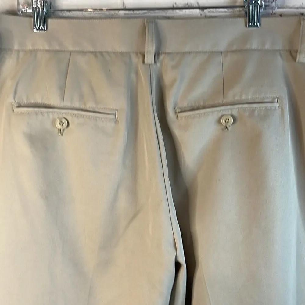 Grand Slam Men’s Golf shorts, size 38,‎ Men’s tan golf shorts